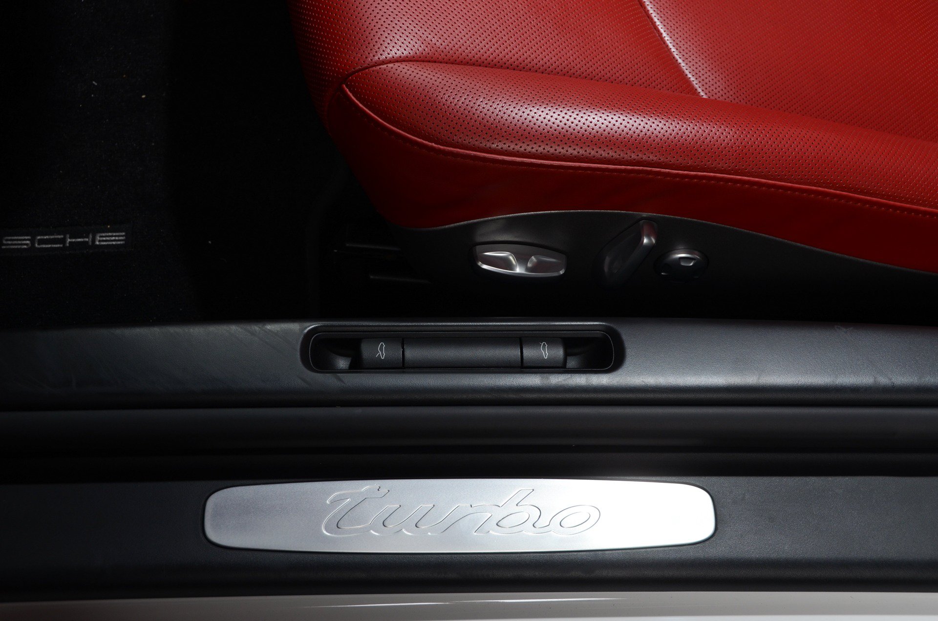 Used 2013 Porsche 911 Turbo AWD/4WD image 28