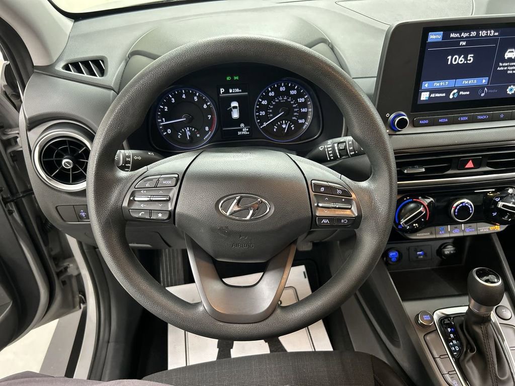 Used 2023 Hyundai Kona SEL AWD/4WD image 4