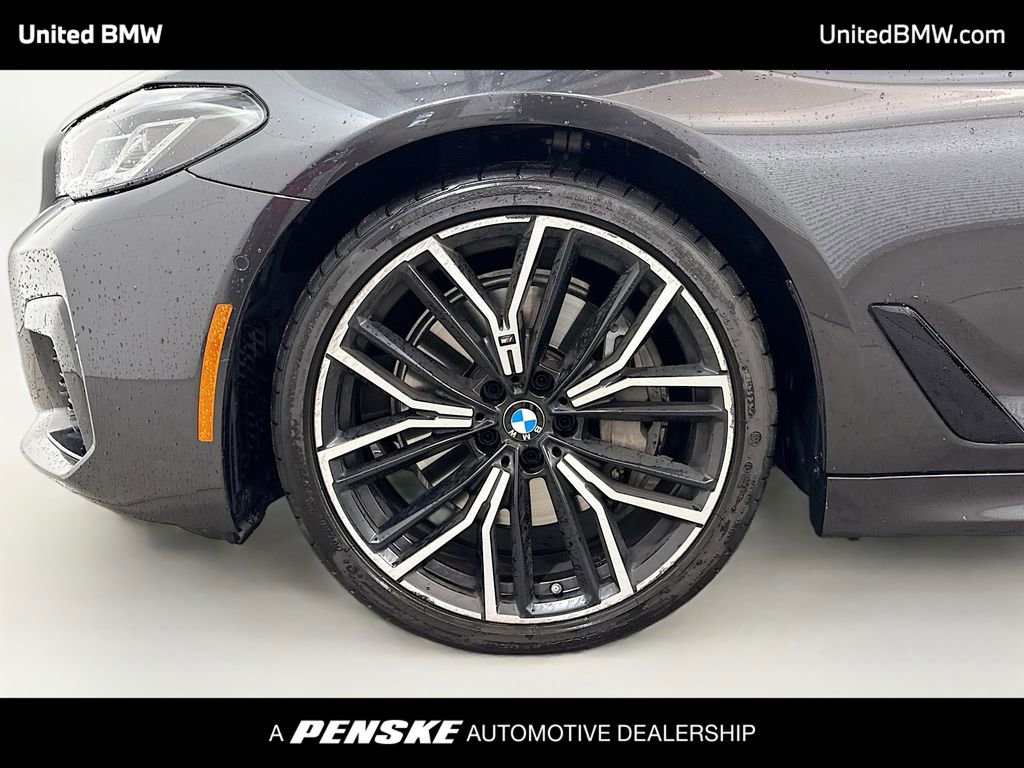 Used 2021 BMW 540i 540i w/ M Sport Package image 2