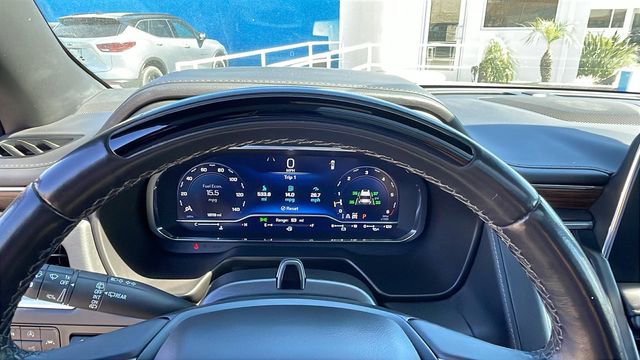 Used 2024 Chevrolet Suburban High Country w/ Advanced Technology Package image 27