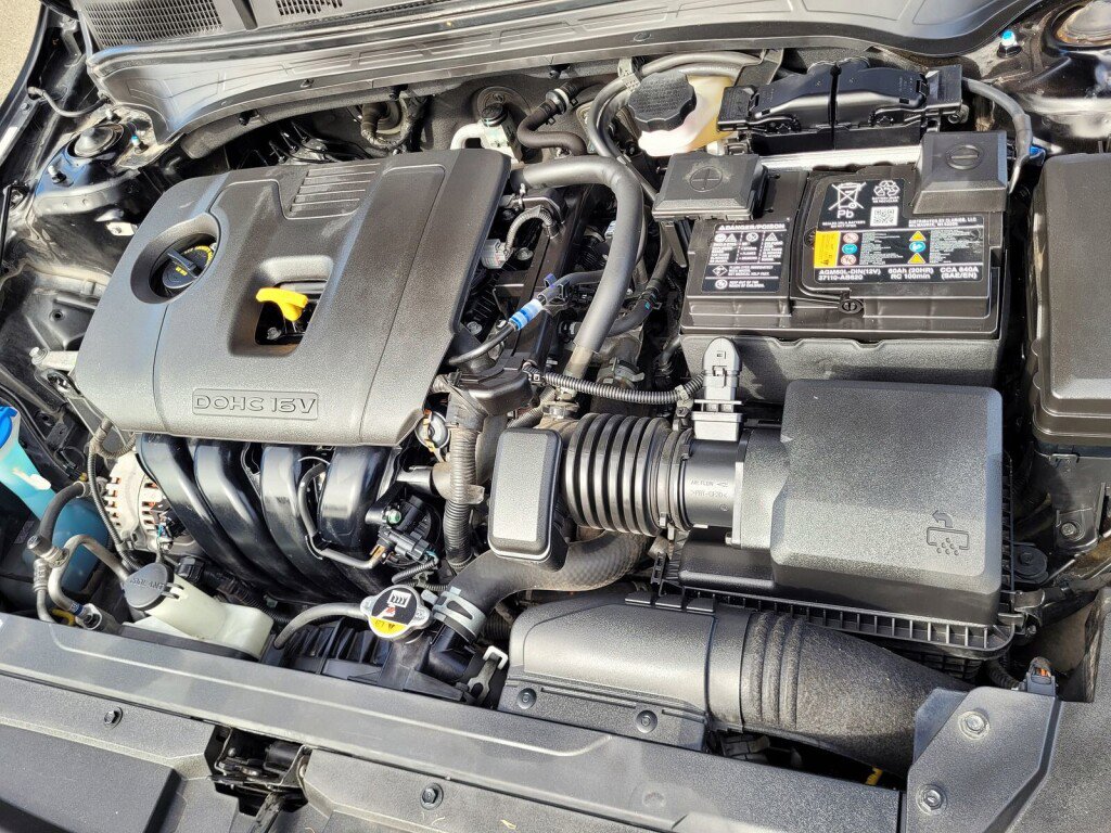 Used 2023 Kia Forte LXS image 9