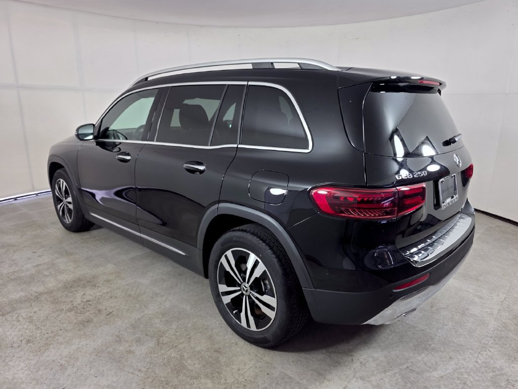 Certified 2025 Mercedes-Benz GLB 250 image 6