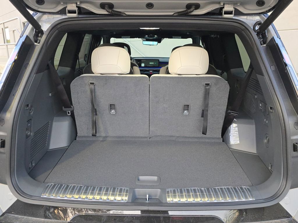 New 2026 Kia EV9 GT-Line image 8