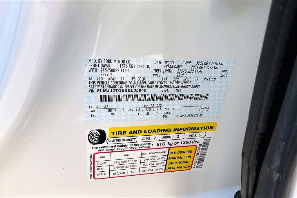 Used 2025 Lincoln Navigator Black Label image 19