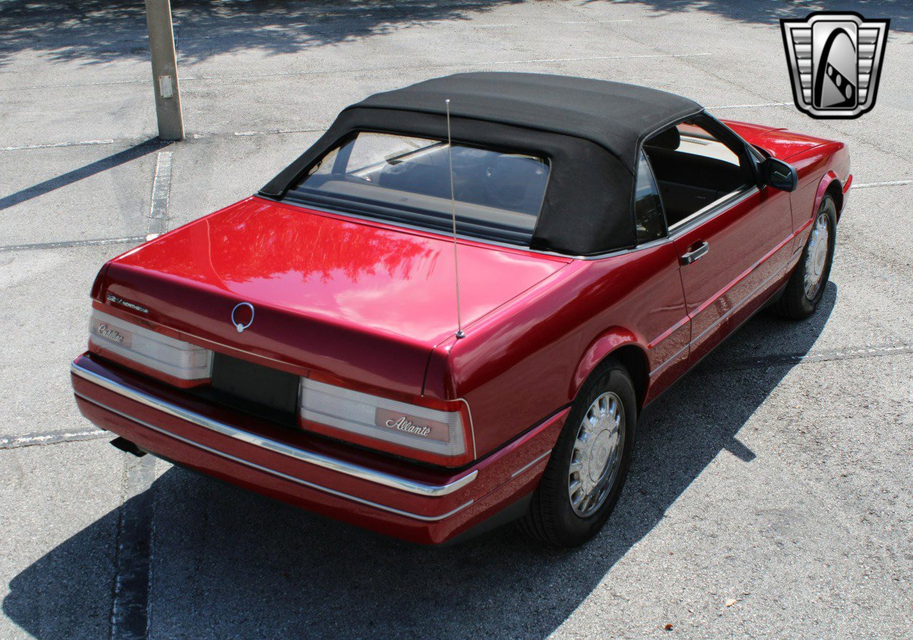 Used 1993 Cadillac Allante image 14