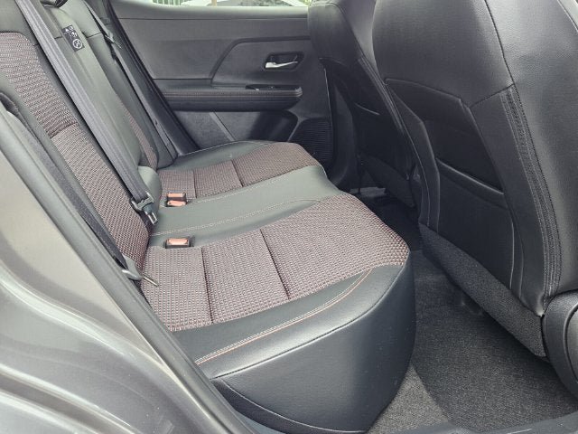 Used 2025 Nissan Kicks SR AWD/4WD image 14