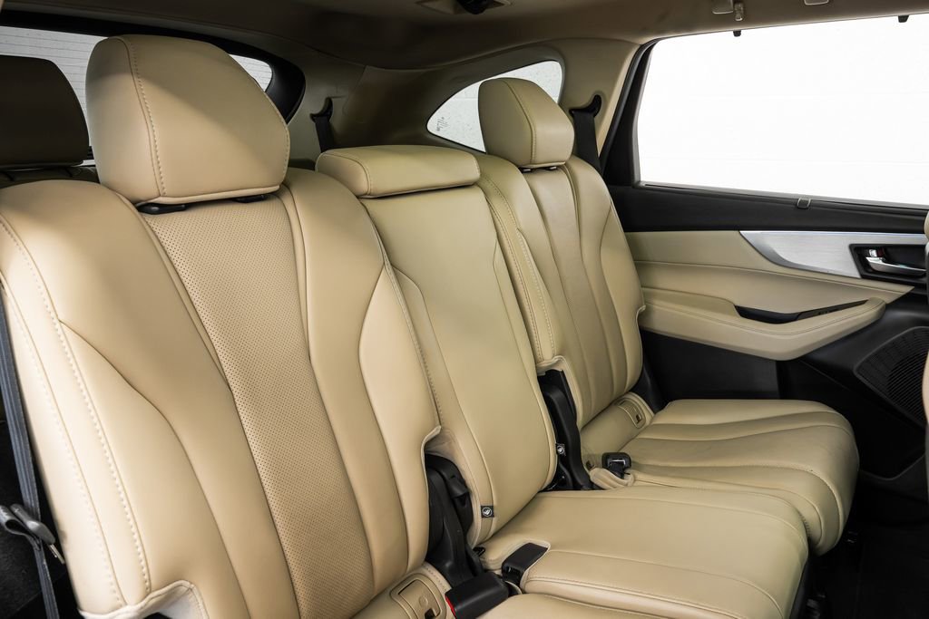 Used 2023 Acura MDX FWD w/ Technology Package image 36