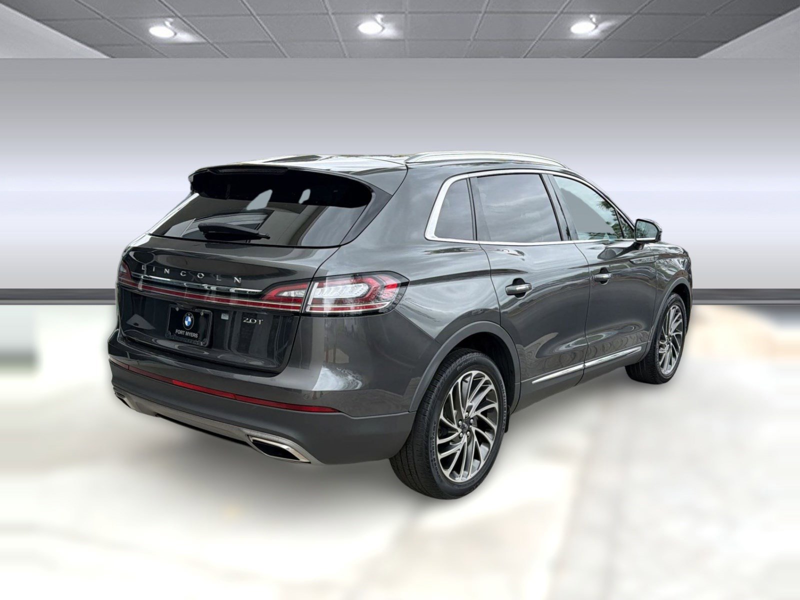 Used 2020 Lincoln Nautilus Reserve image 9