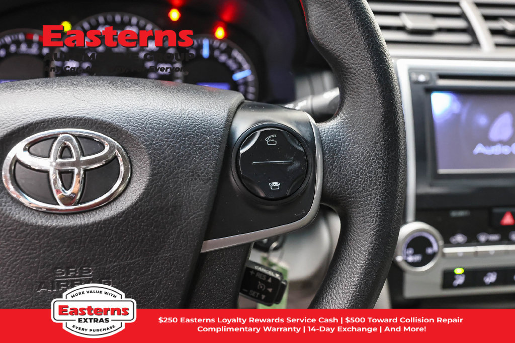 Used 2014 Toyota Camry LE FWD image 16