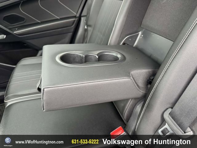 Certified 2023 Volkswagen Tiguan SE R-Line image 11