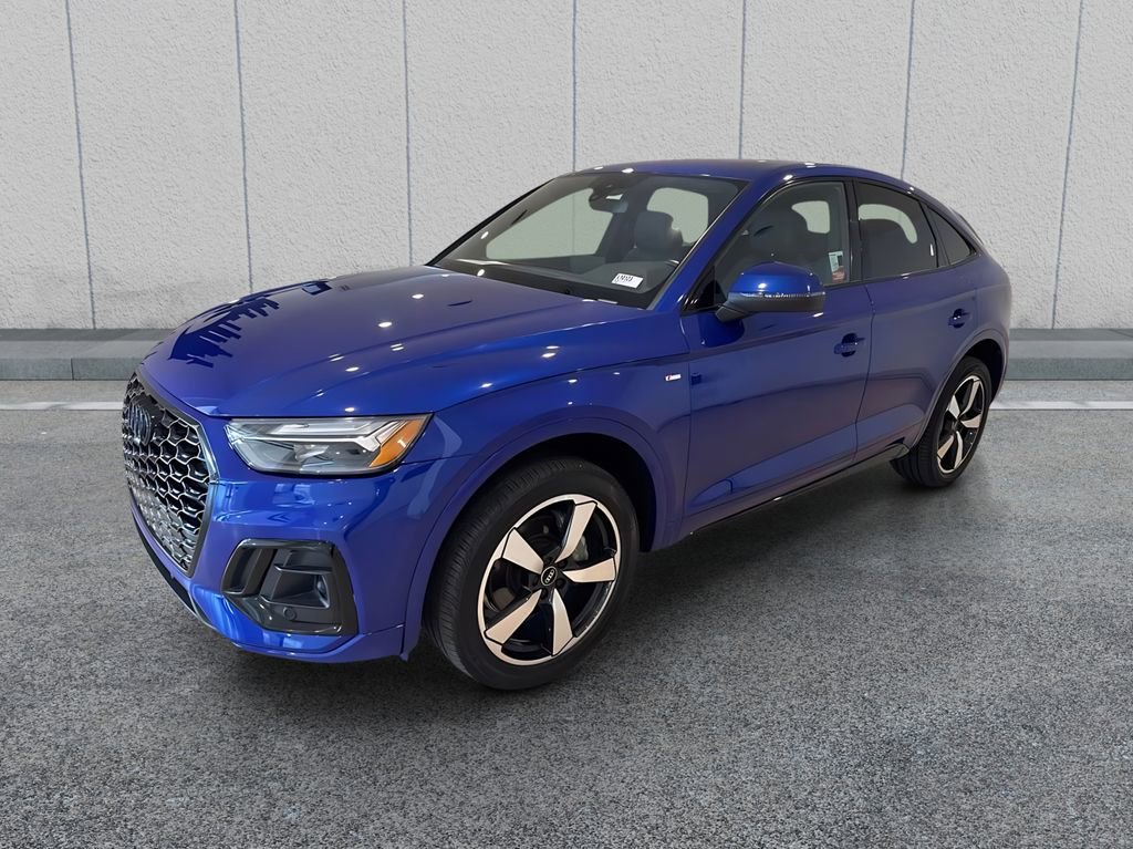 Used 2023 Audi Q5 2.0T Premium Plus w/ Premium Plus Package AWD/4WD image 3