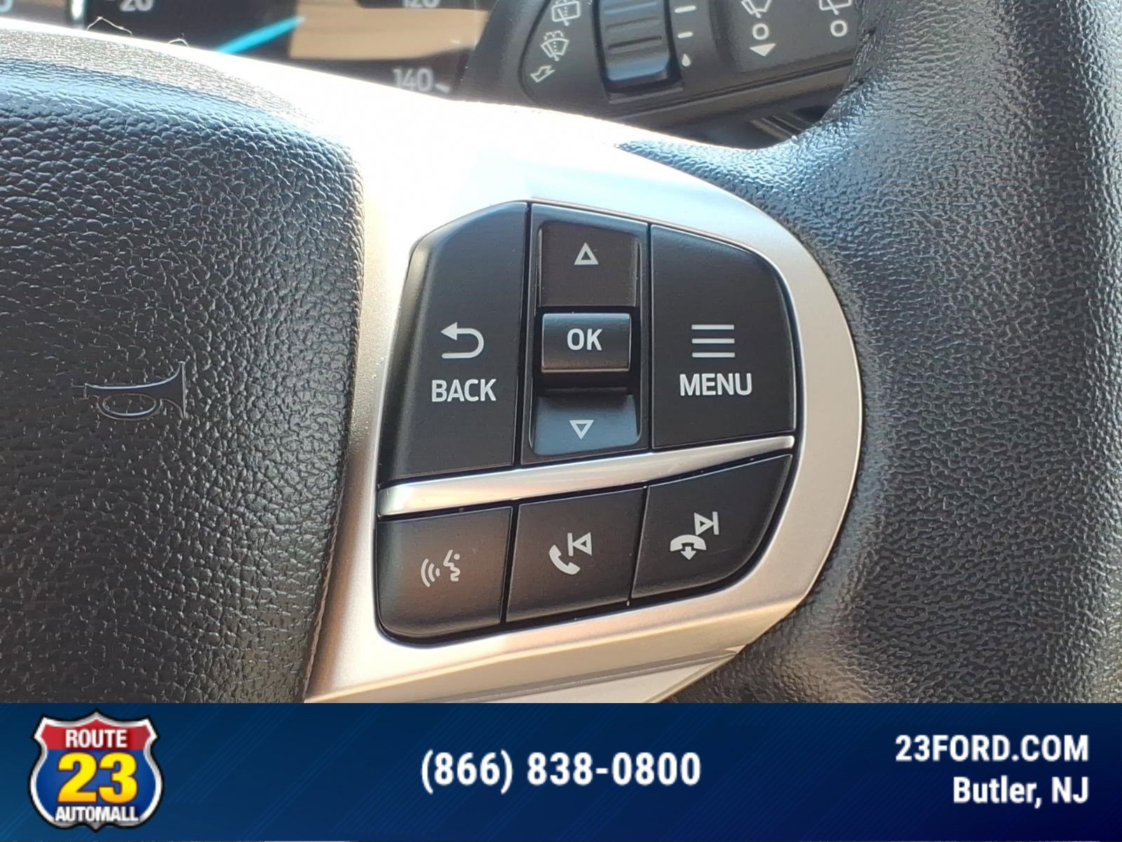 Used 2024 Ford Explorer XLT image 15