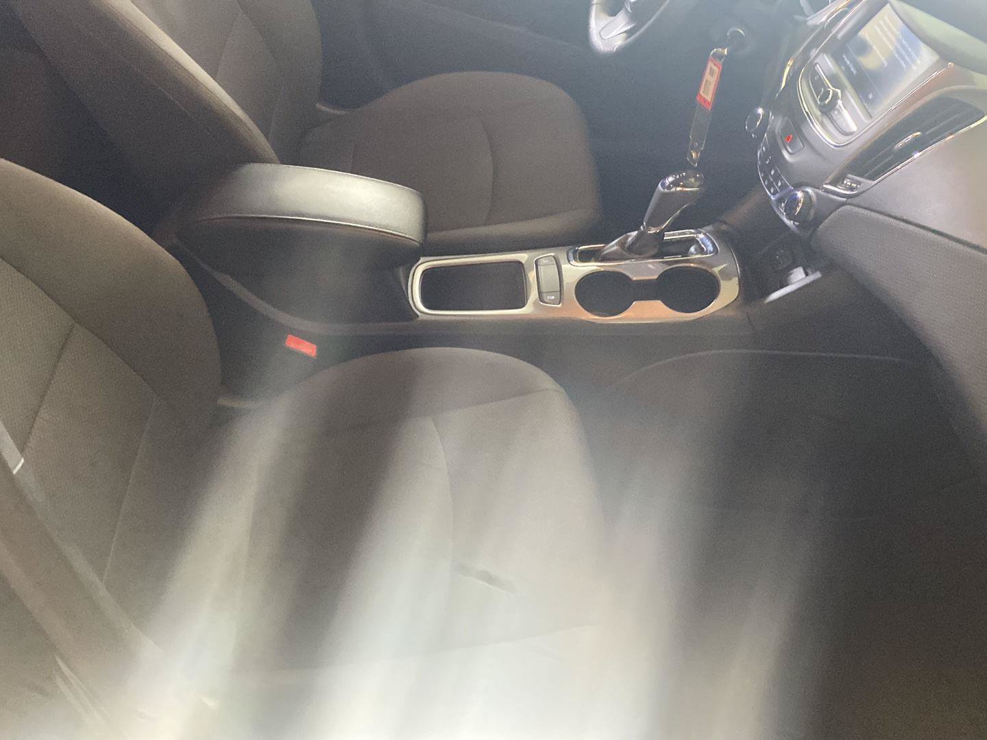 Used 2019 Chevrolet Cruze LT FWD image 37