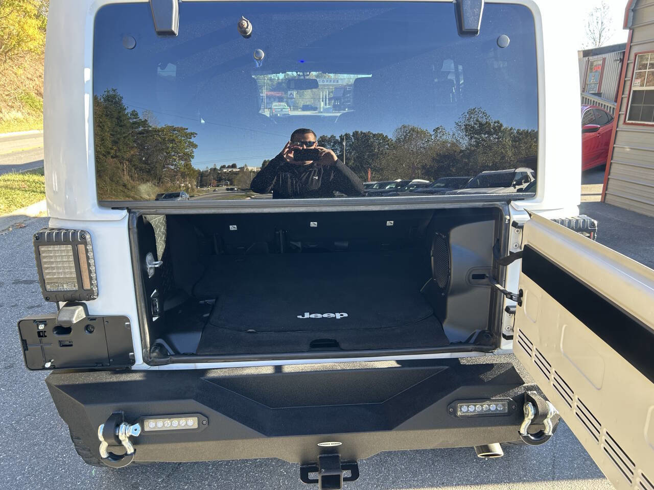 Used 2014 Jeep Wrangler Unlimited Sahara w/ Dual Top Group image 23