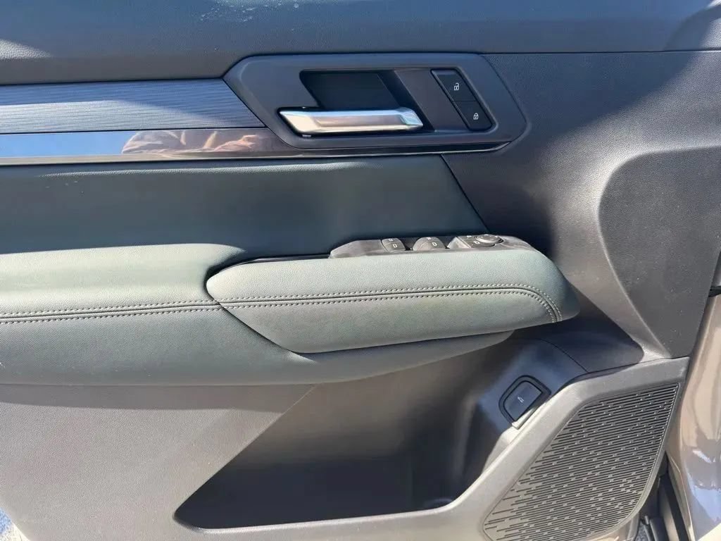 New 2026 GMC Terrain AT4 AWD/4WD image 11