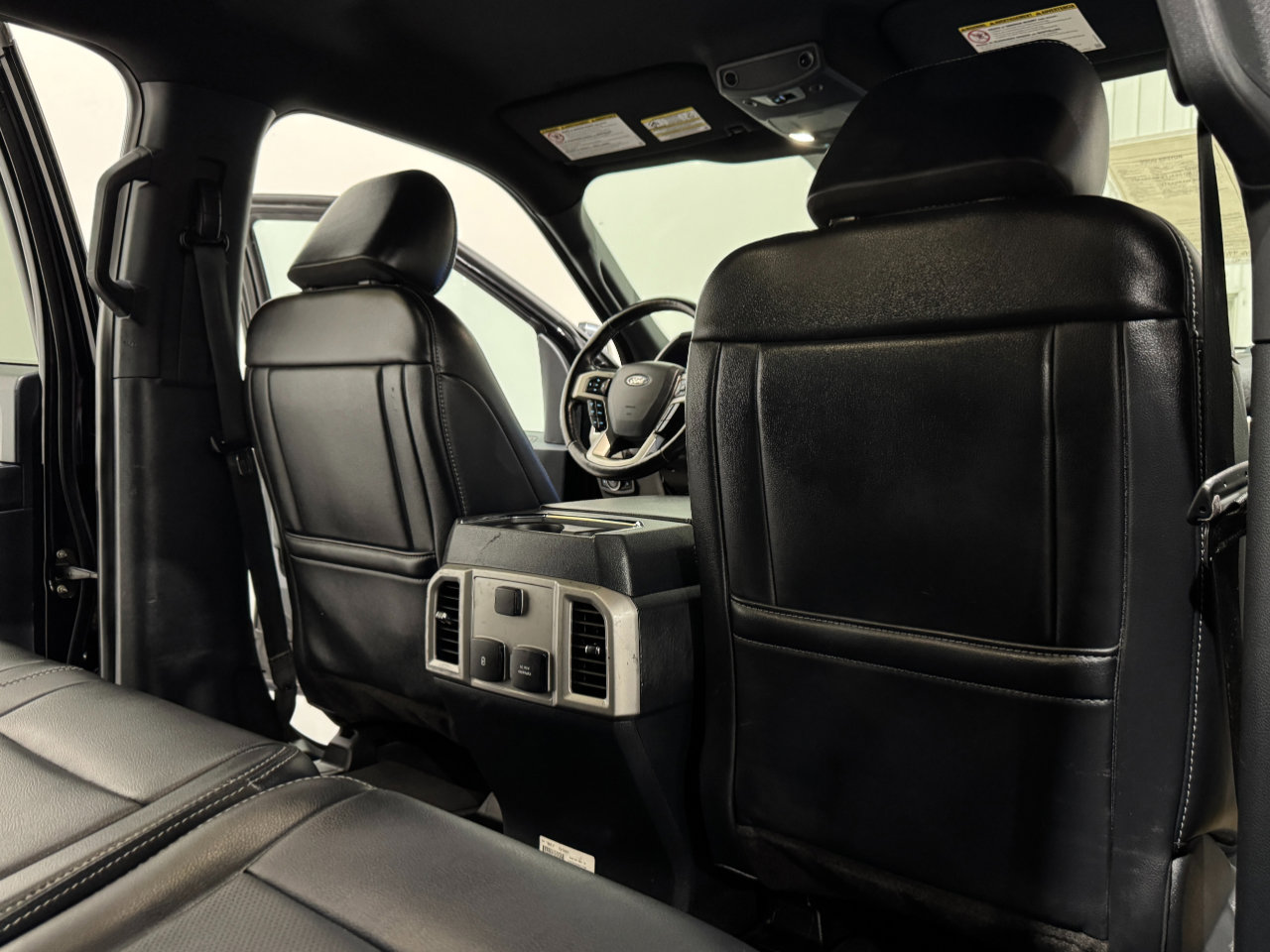 Used 2022 Ford F250 Lariat w/ Chrome Package image 17