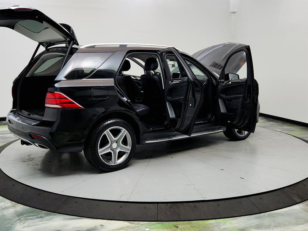 Used 2016 Mercedes-Benz GLE 400 4MATIC w/ Parking Assist Package image 11