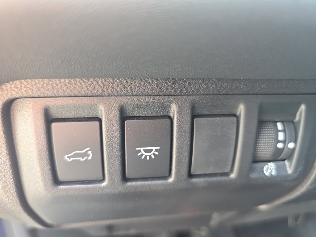 Used 2025 Subaru Ascent Bronze Edition w/ Popular Package #2 AWD/4WD image 16