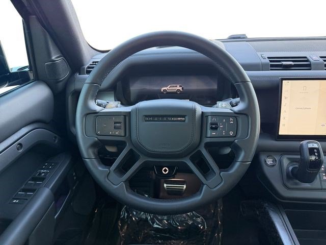 Used 2025 Land Rover Defender 110 AWD/4WD image 13