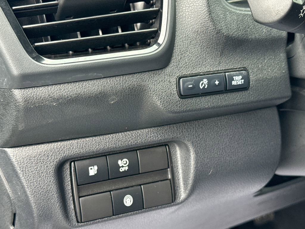 Used 2023 Nissan Leaf S image 27