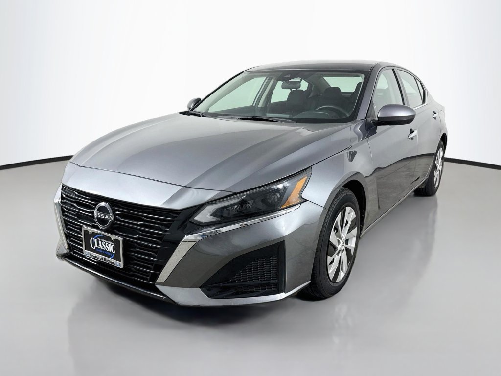Used 2023 Nissan Altima 2.5 S FWD image 3