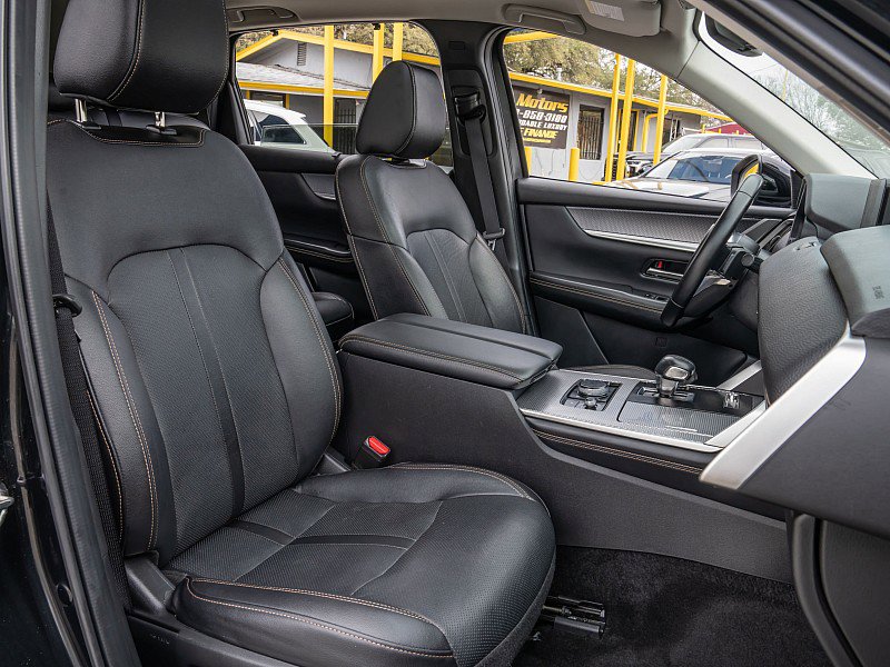Used 2025 MAZDA CX-70 3.3 Turbo w/ Preferred Package image 21