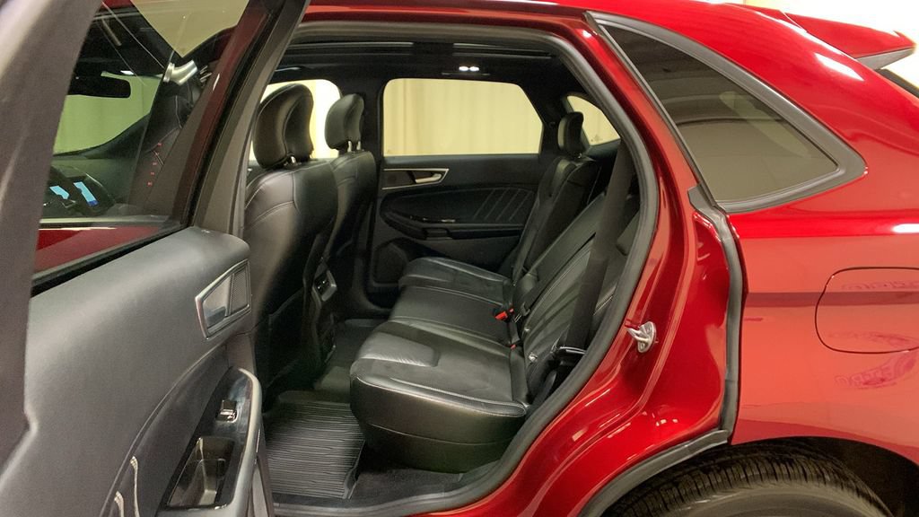 Certified 2019 Ford Edge ST w/ Convenience Package AWD/4WD image 26