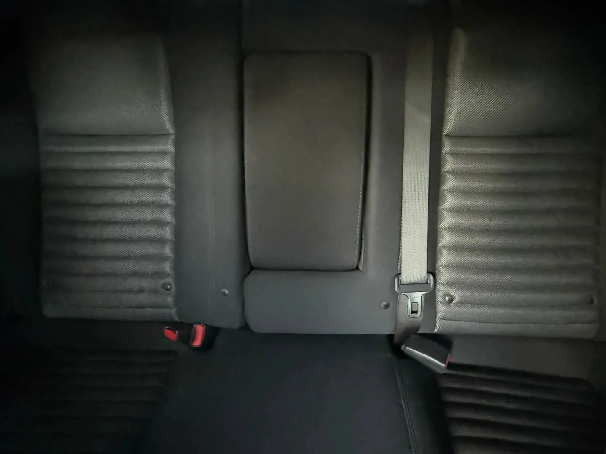 Used 2011 Dodge Challenger R/T w/ Electronics Convenience Group RWD image 32
