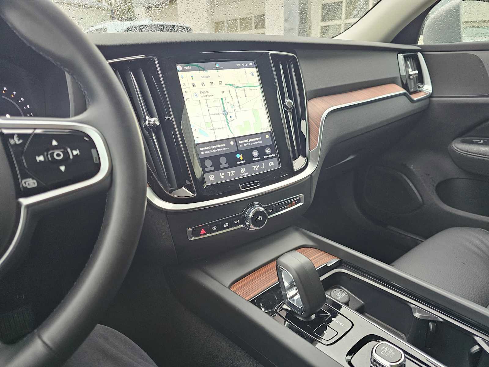 Certified 2025 Volvo V60 B5 Cross Country Plus image 29