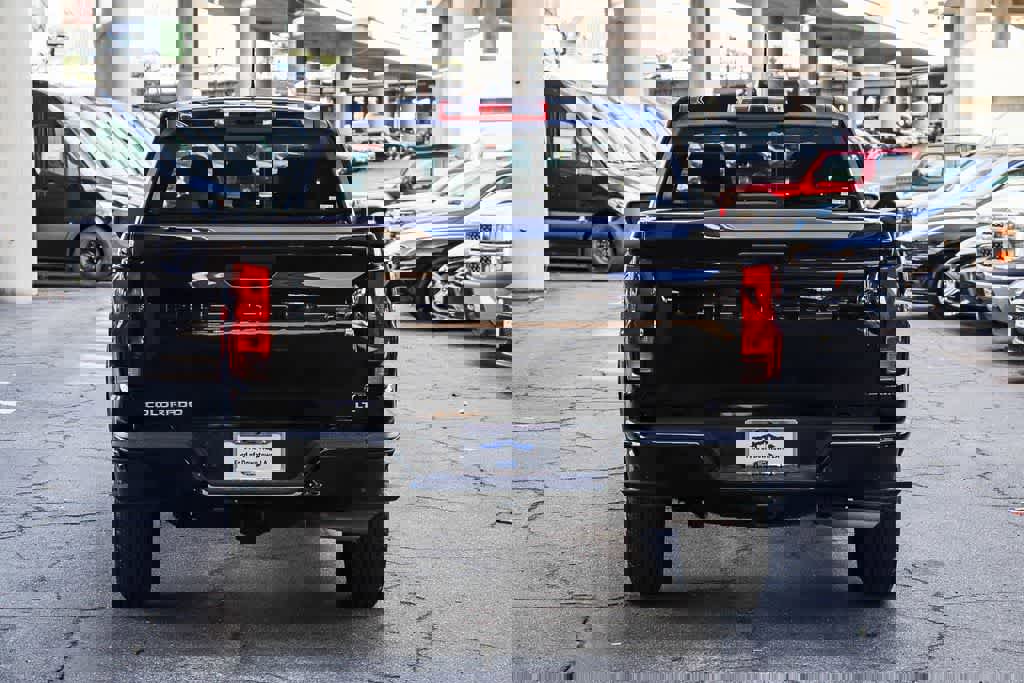 Used 2024 Chevrolet Colorado LT w/ LT Convenience Package image 5