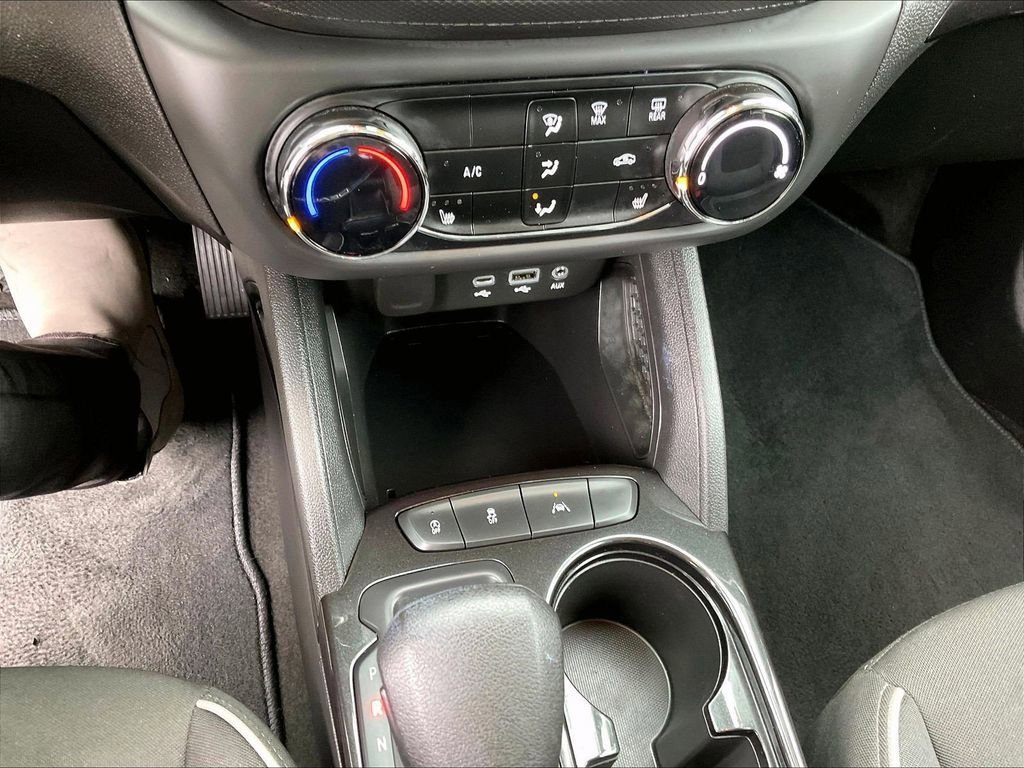 Used 2023 Chevrolet TrailBlazer LT FWD image 25