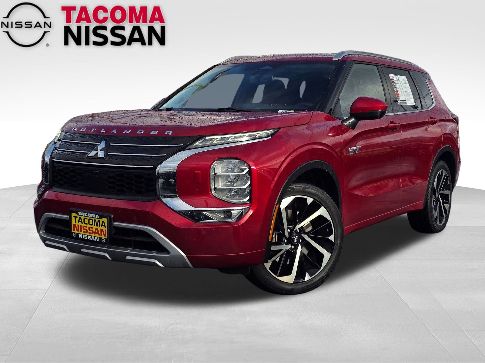 Used 2024 Mitsubishi Outlander SEL image 1