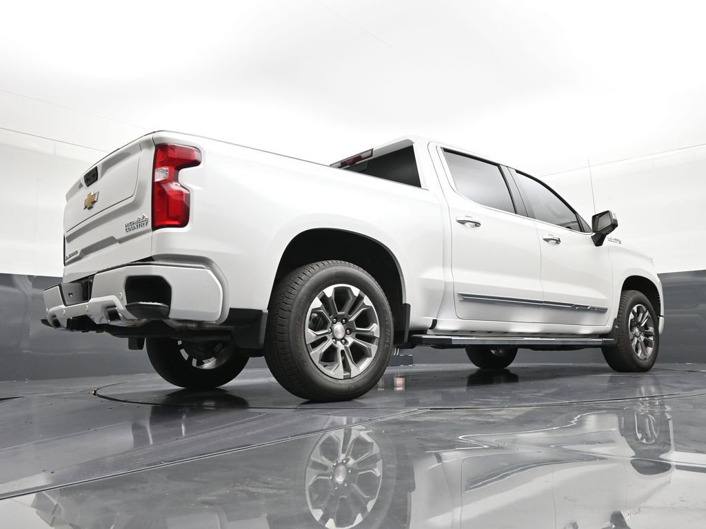 Used 2025 Chevrolet Silverado 1500 High Country w/ Technology Package RWD image 24