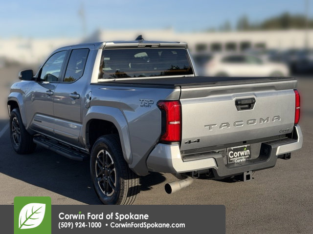 Used 2025 Toyota Tacoma TRD Sport AWD/4WD image 15