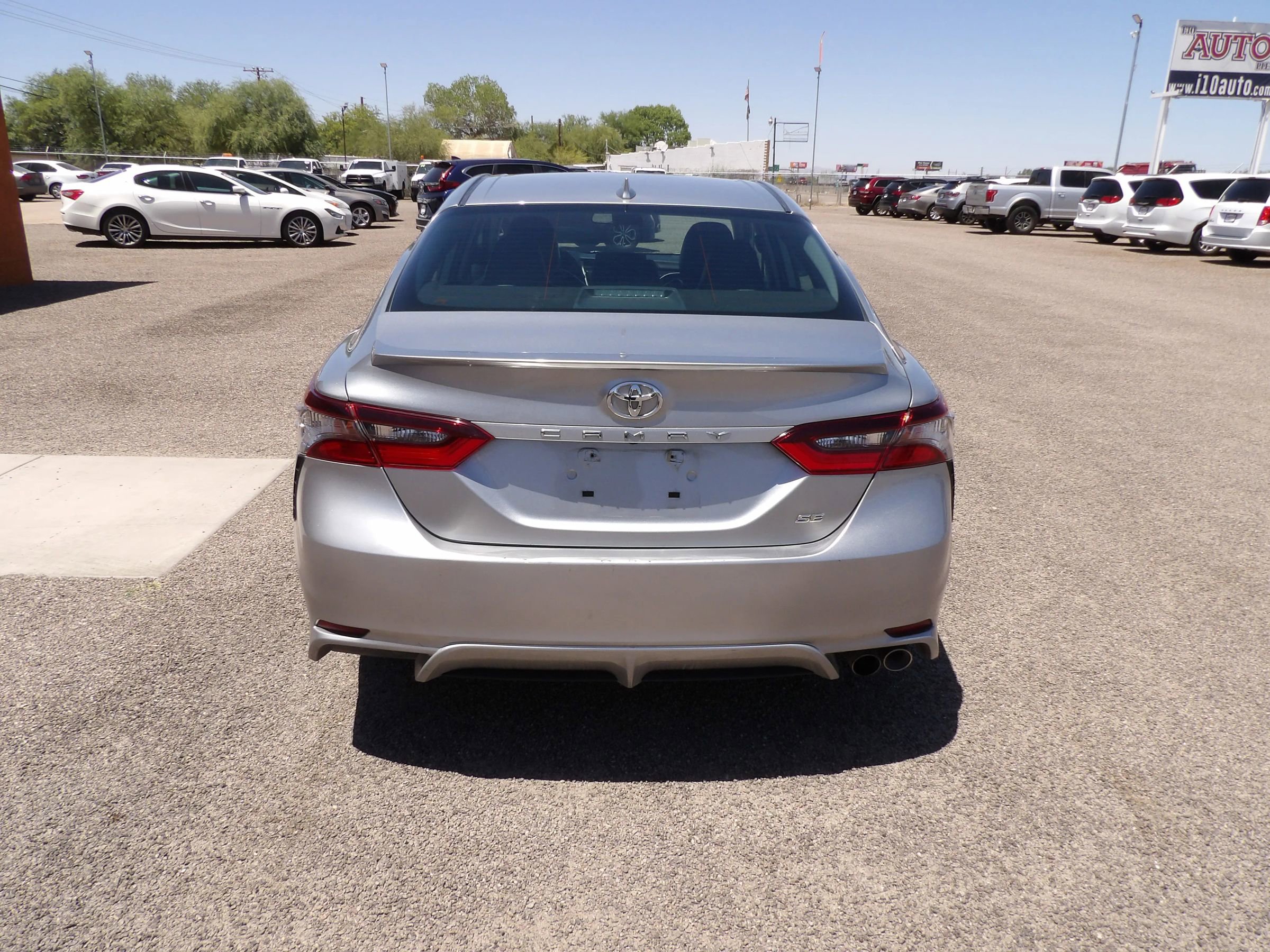 Used 2021 Toyota Camry SE FWD image 7