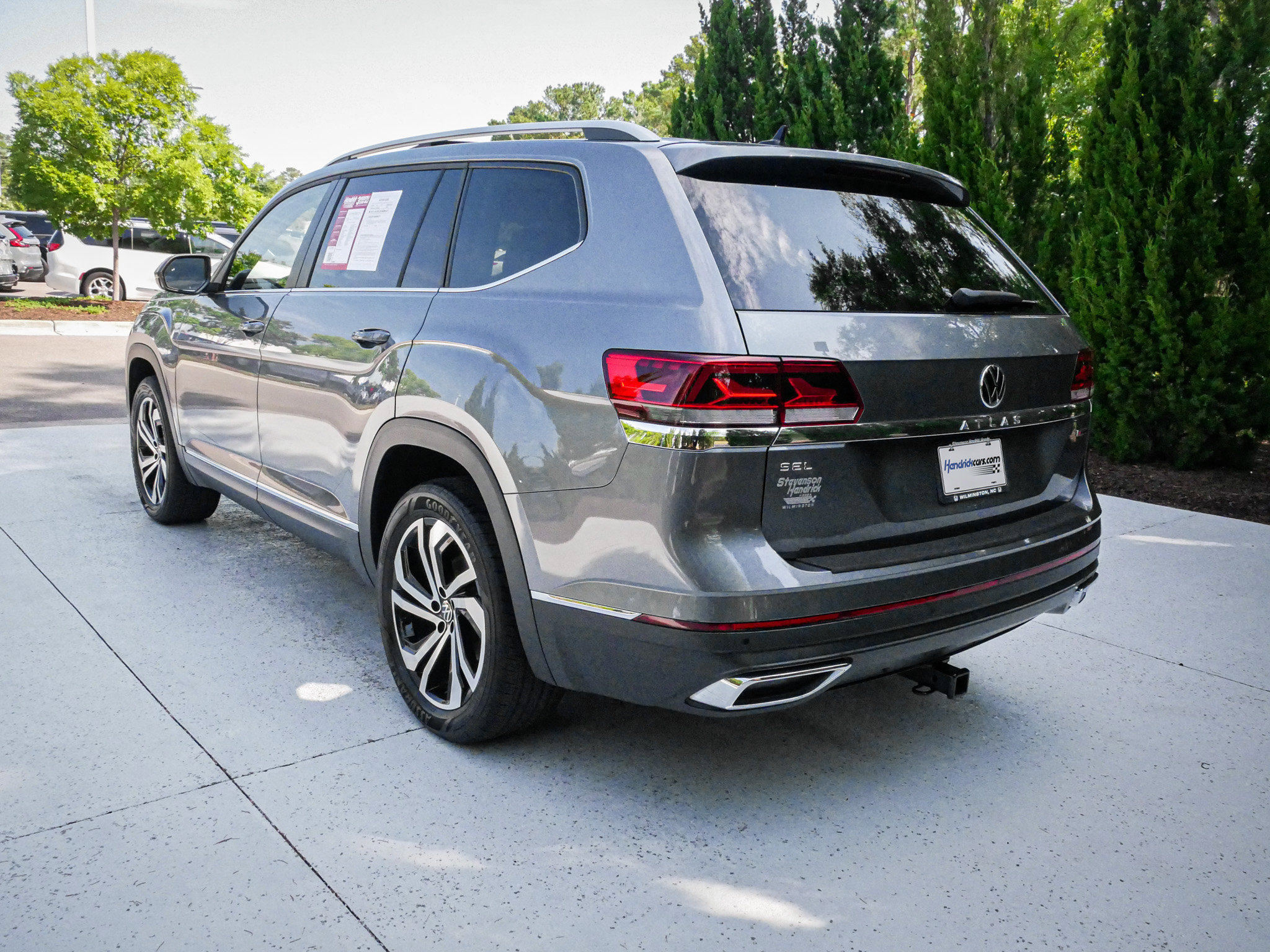 Used 2022 Volkswagen Atlas SEL AWD/4WD image 8