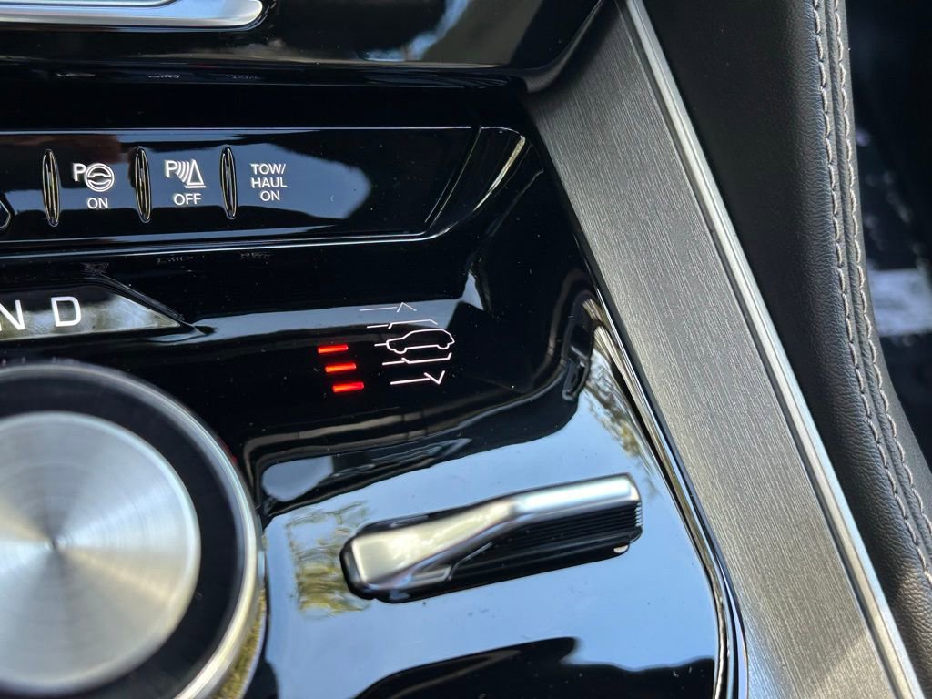 New 2025 Jeep Wagoneer Series III w/ Quick Order Package 25C Super image 52