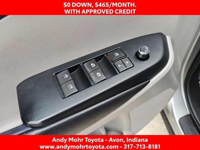 Used 2019 Toyota Highlander Plus FWD image 12