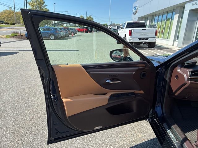Used 2019 Lexus ES 350 w/ Accessory Package 2 FWD image 17