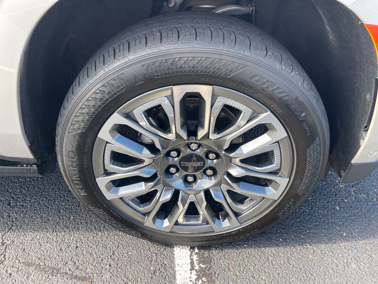 Used 2023 GMC Yukon Denali Ultimate AWD/4WD image 22