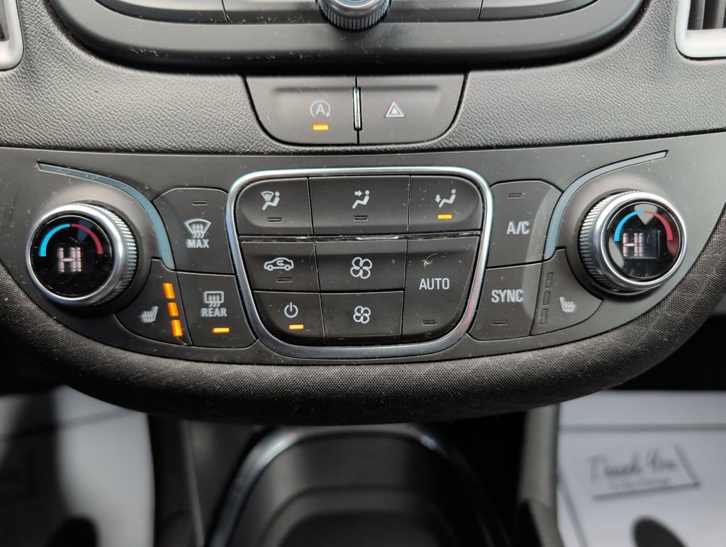 Used 2023 Chevrolet Malibu LT image 15