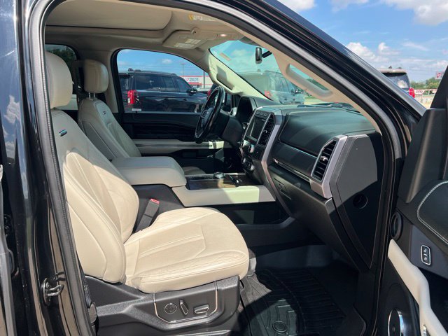 Certified 2018 Ford Expedition Platinum RWD image 25