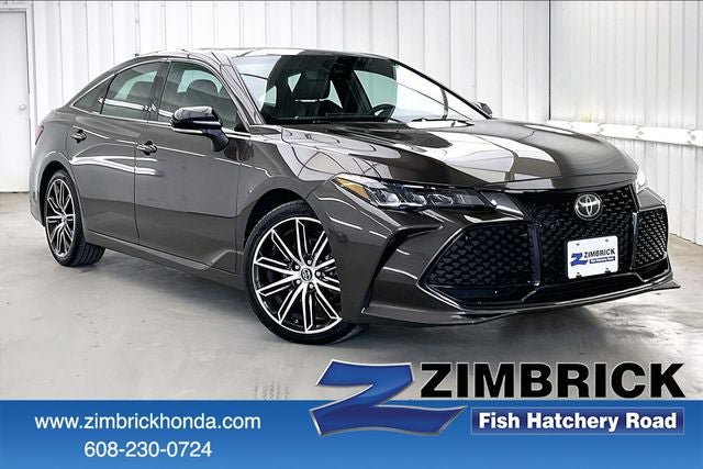 Used 2019 Toyota Avalon XSE w/ All Weather Liner Package FWD image 1