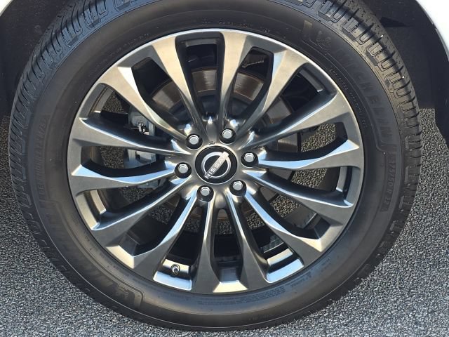 Used 2021 Nissan Armada Platinum w/ Captain's Chairs Package RWD image 12