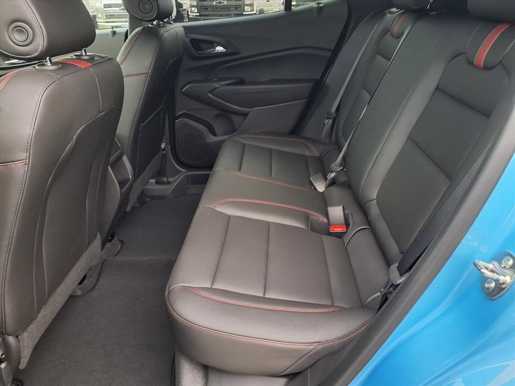 New 2026 Chevrolet Trax RS w/ Sunroof Package image 7