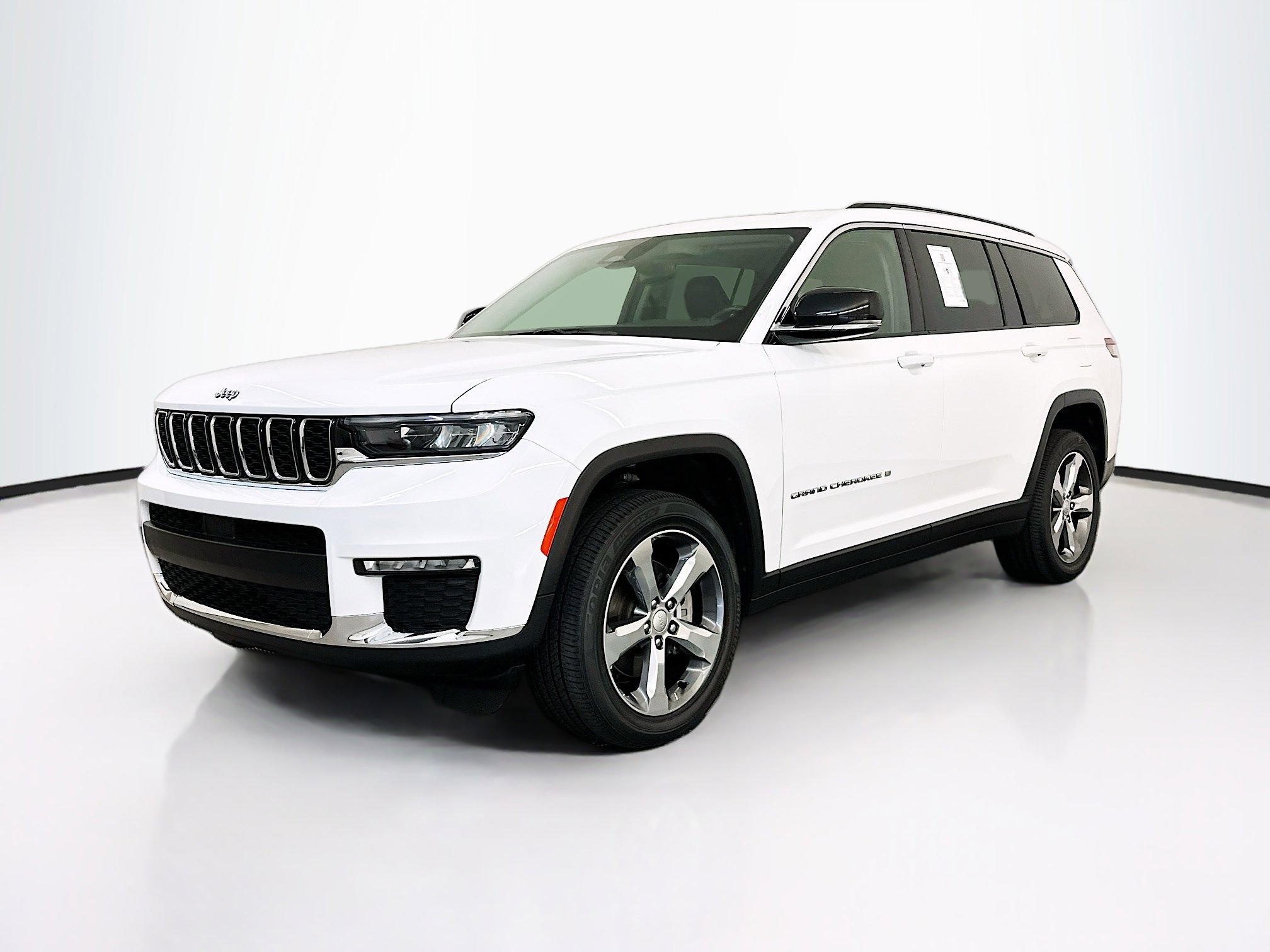 Used 2021 Jeep Grand Cherokee L Limited image 3