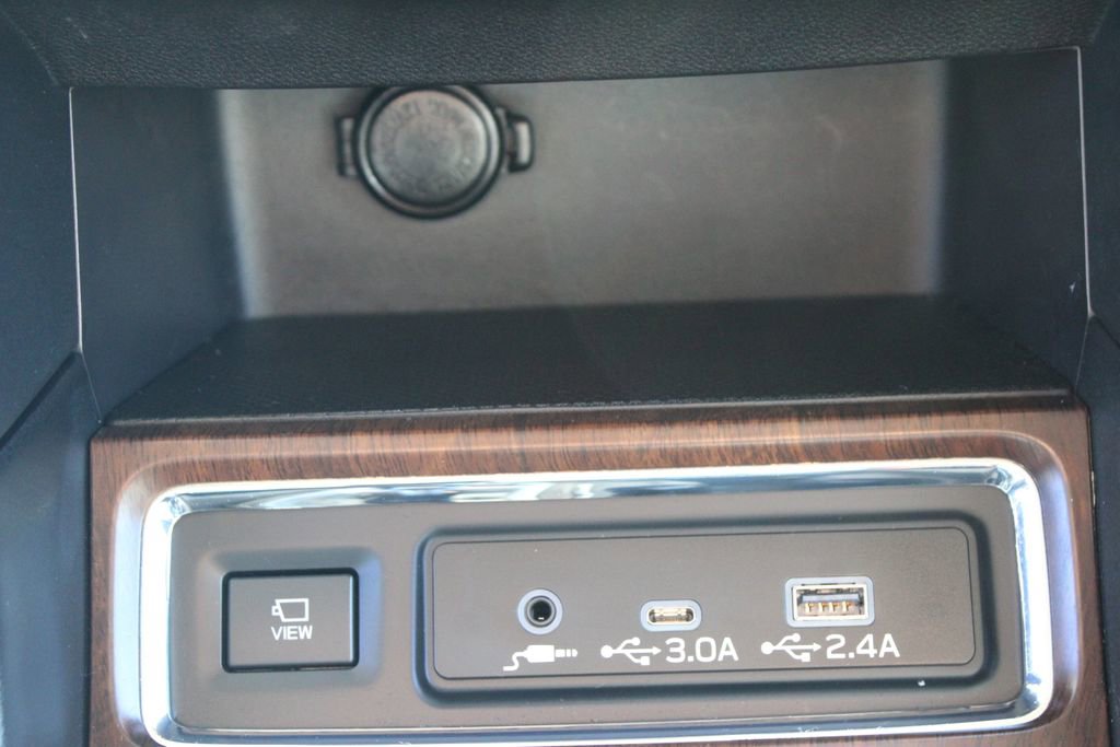 Used 2025 Subaru Ascent Touring AWD/4WD image 21