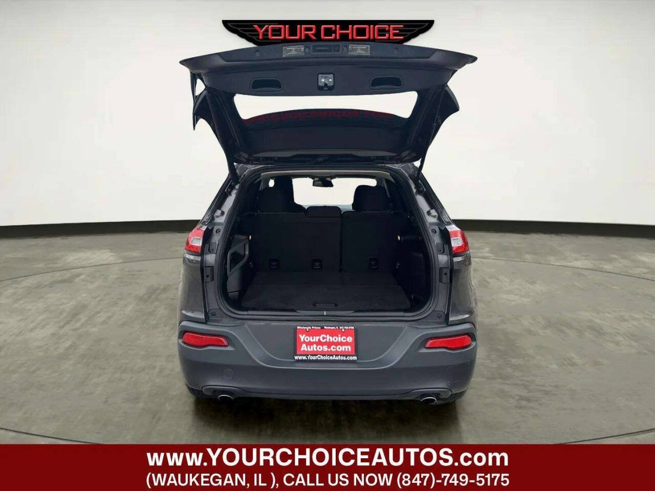 Used 2014 Jeep Cherokee Latitude w/ Comfort/Convenience Group AWD/4WD image 14