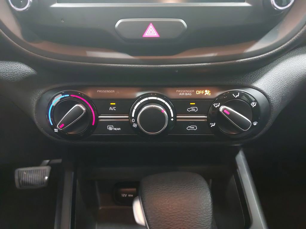 Used 2025 Kia Soul LX w/ LX Technology Package image 20