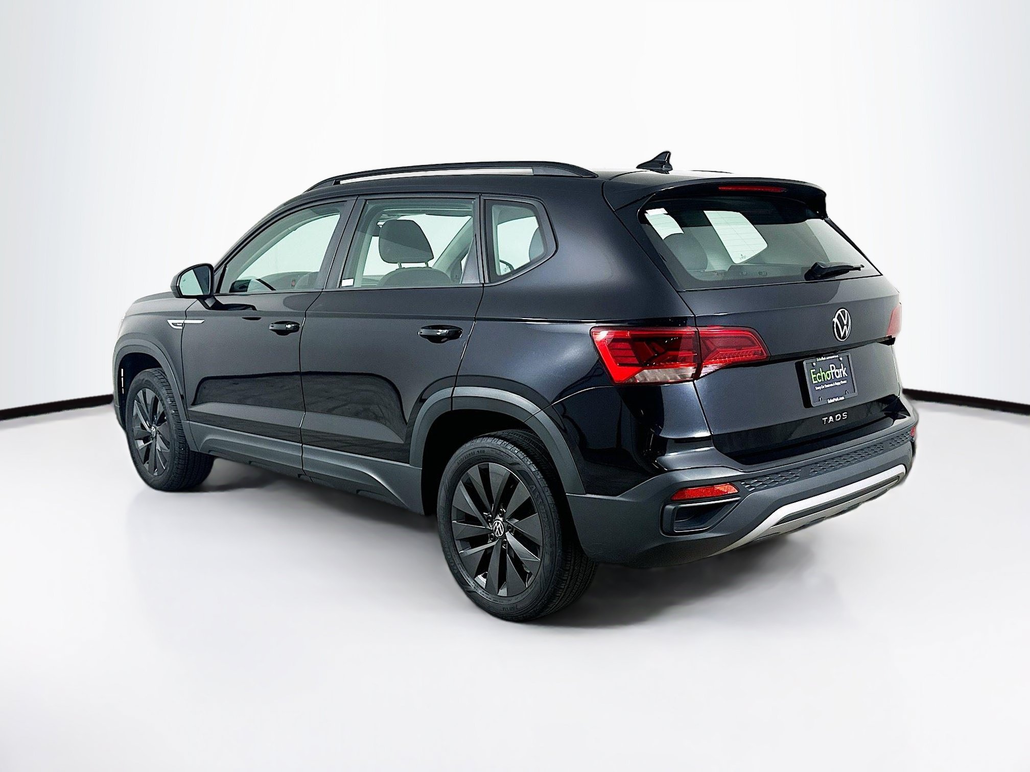 Used 2024 Volkswagen Taos S FWD image 5